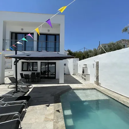 Villa La Fuente Mondron Exterior photo